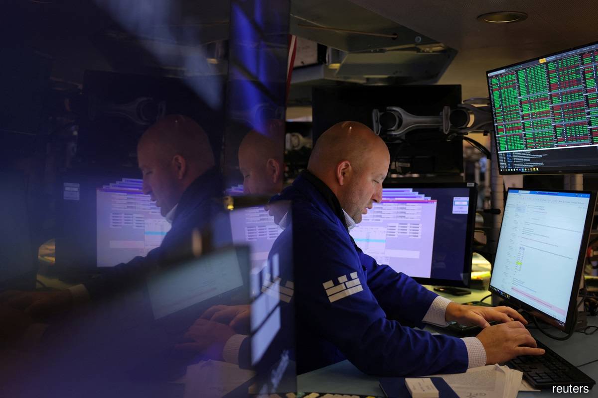 Wall Street climbs as oil slips; SpaceX spectrum deal weighs on telecoms